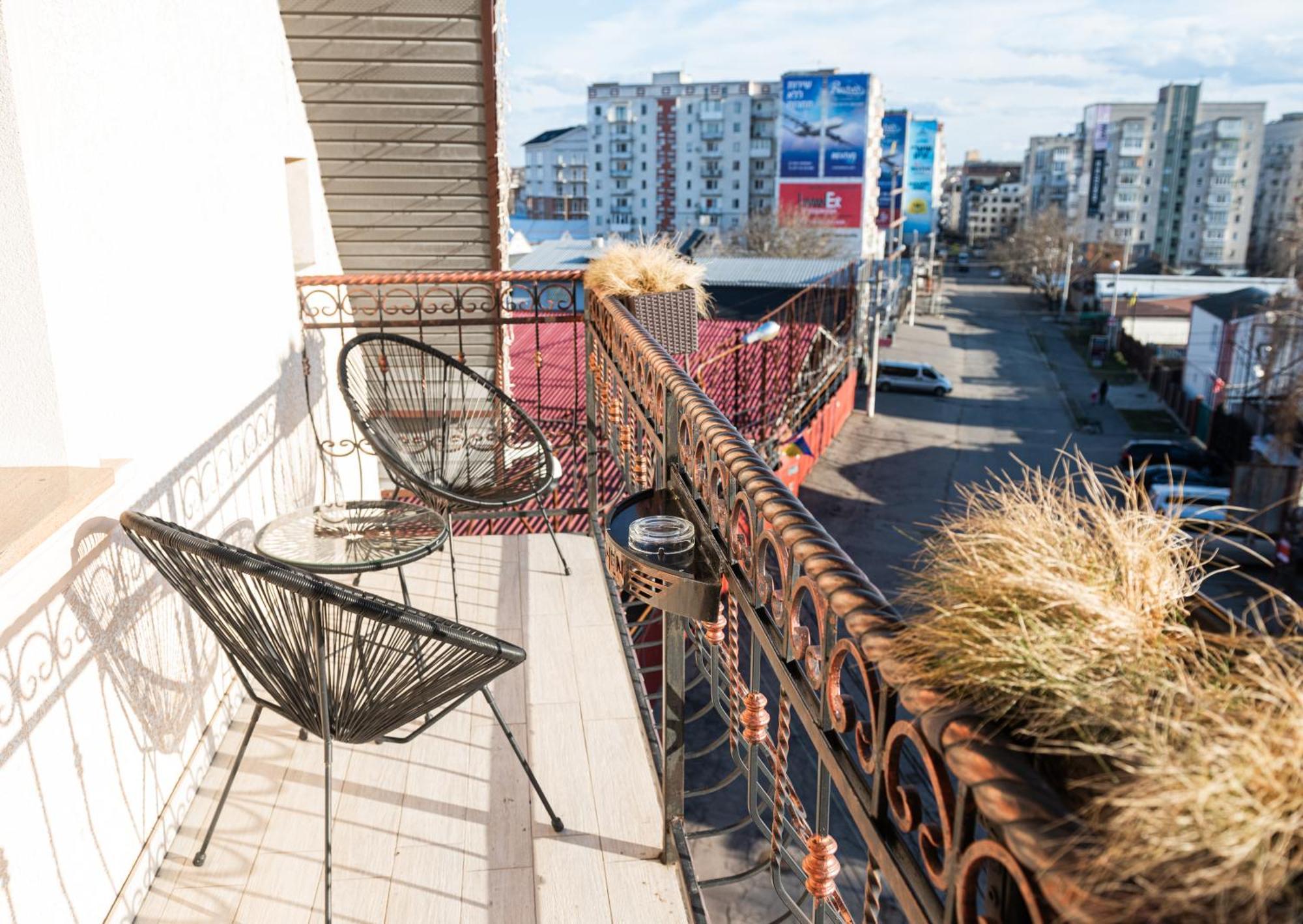 Hoshen Hotel Umanʼ エクステリア 写真